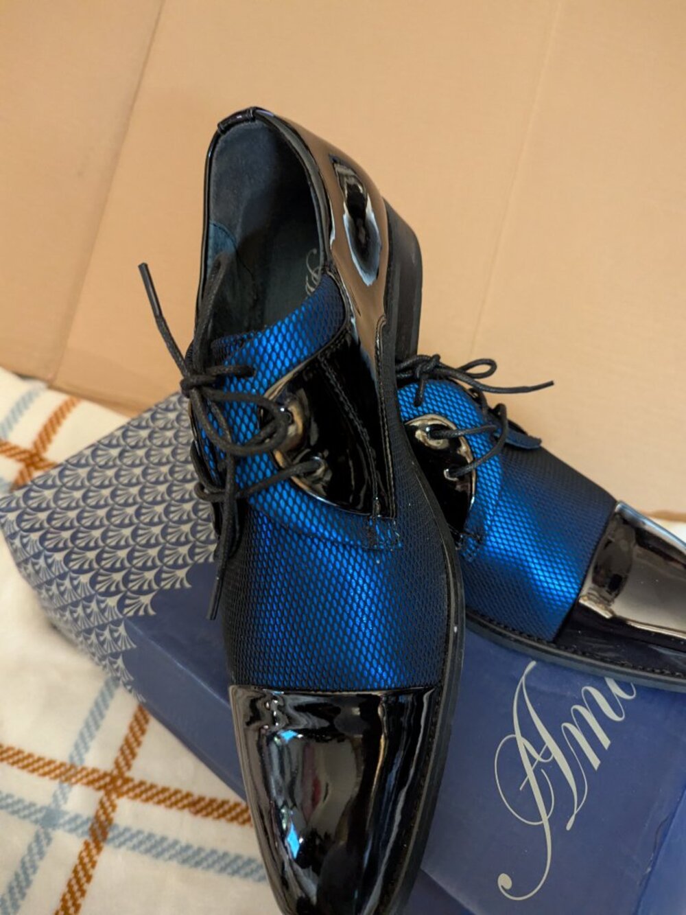 Amali "Draper" Mens Metallic Blue Shoes Size 8.5